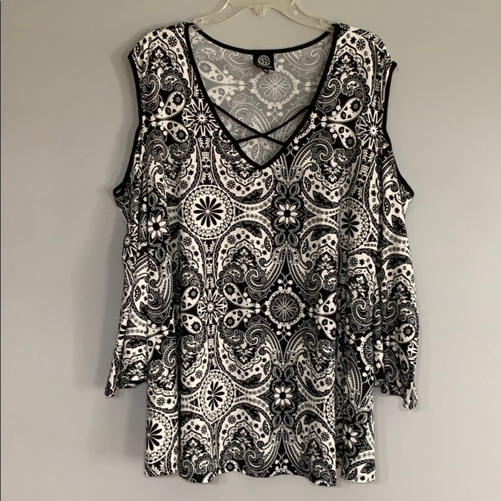 Black and White Cold Shoulder Top